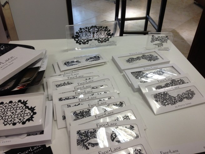 Face Lace