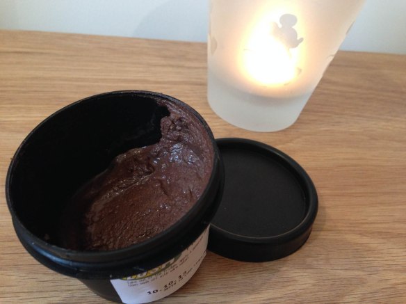 Lush cupcake face mask