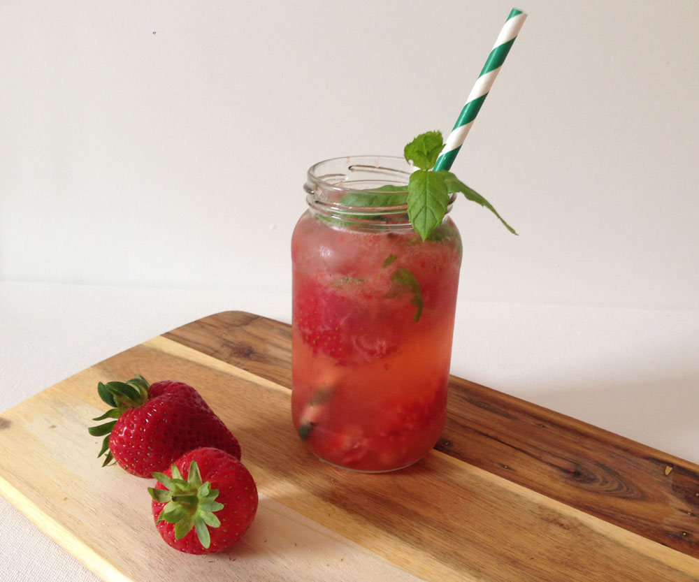 strawberry mint vodka cocktail