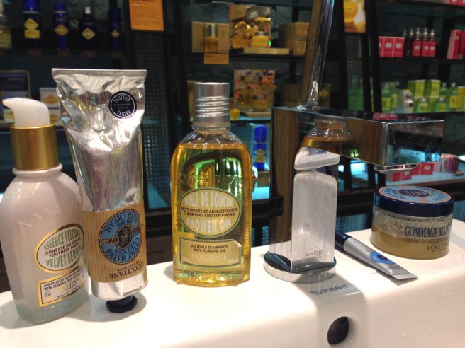 L'Occitane hand massage