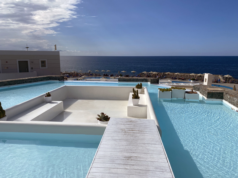 The Royal Blue, Crete